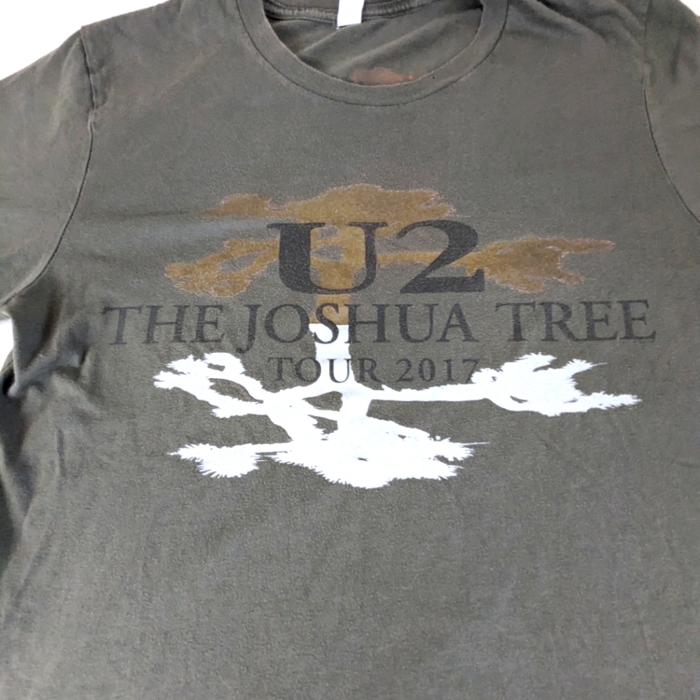 U2 The Joshua Tree 2017 Concert Tee With Dates Locations on Back Medium